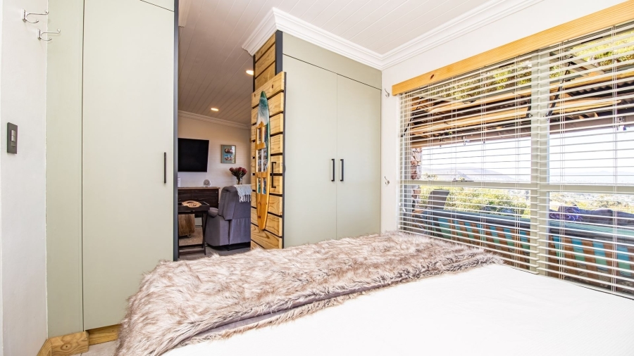 1 Bedroom Property for Sale in Onrus Western Cape